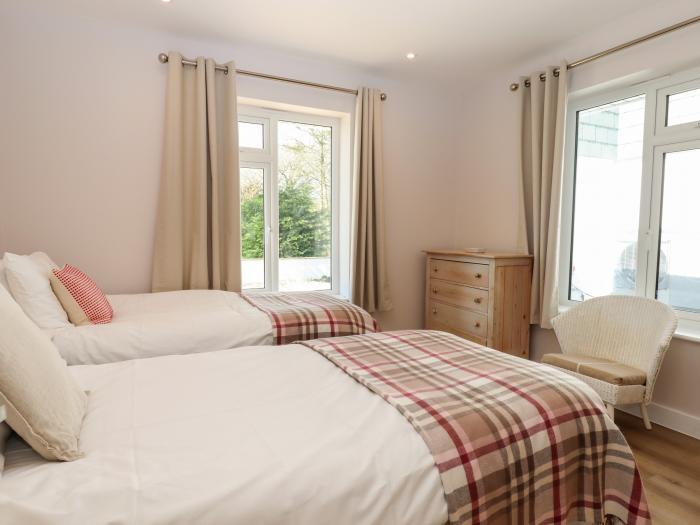 Hurdwick Lodge, Tavistock, Devon, near Dartmoor National Park, Near Tamar Valley AONB, Open plan, TV