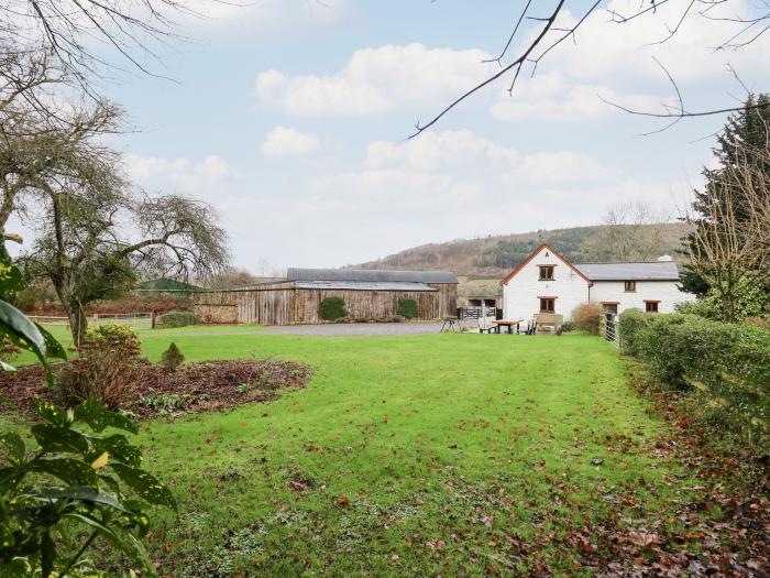 Maes Y Berllan Barn, Gilwern, Monmouthshire