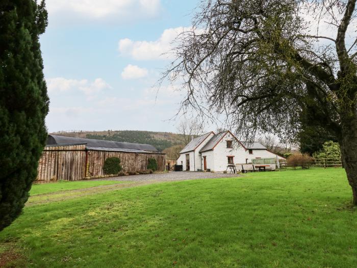 Maes Y Berllan Barn, Gilwern