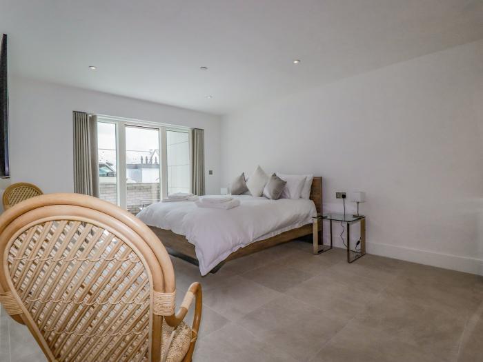 13 Cliff Edge, Newquay