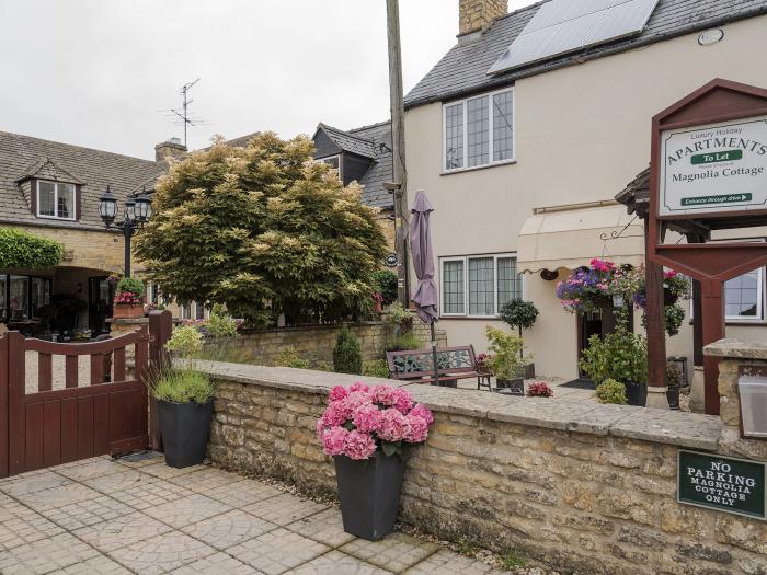 Magnolia Apartment, Bourton-On-The-Water, Gloucestershire