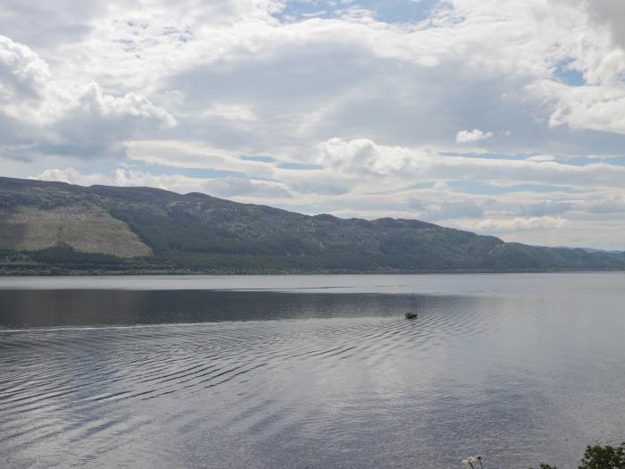 Iola, Drumnadrochit, Loch Ness