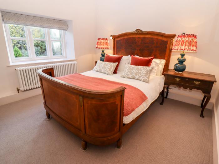 Little Lamb Cottage is near Chipping Campden, Gloucestershire. Romantic getaway. Two-bedroom cottage