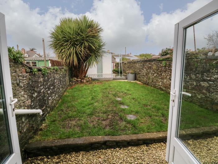 6 Milton Place, Bideford