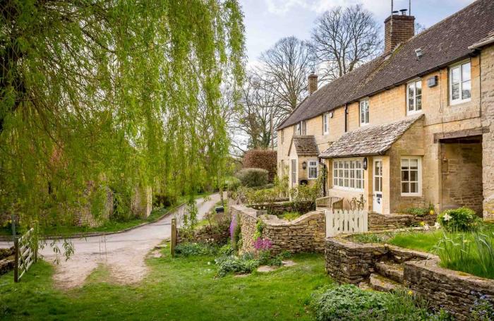 Willow Cottage, Bourton-On-The-Water, Gloucestershire
