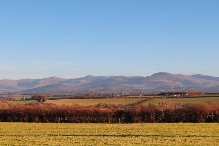 Caban Cariad, Bodedern