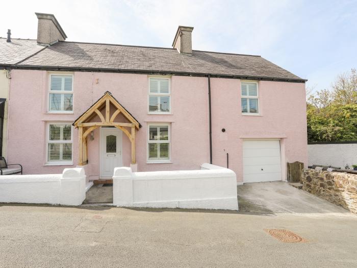 13 Quay Street, Amlwch, views, off-road parking, woodburning stove, quality furnishings, 4-bedrooms.