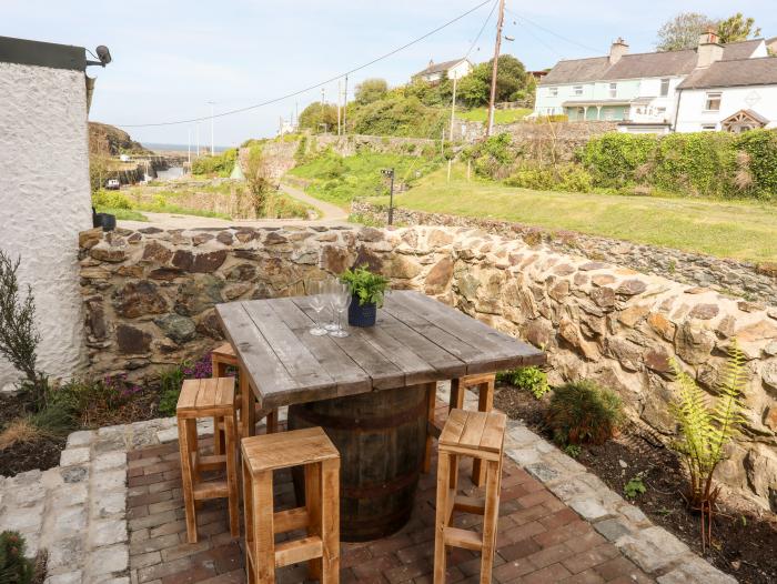 13 Quay Street, Amlwch, views, off-road parking, woodburning stove, quality furnishings, 4-bedrooms.