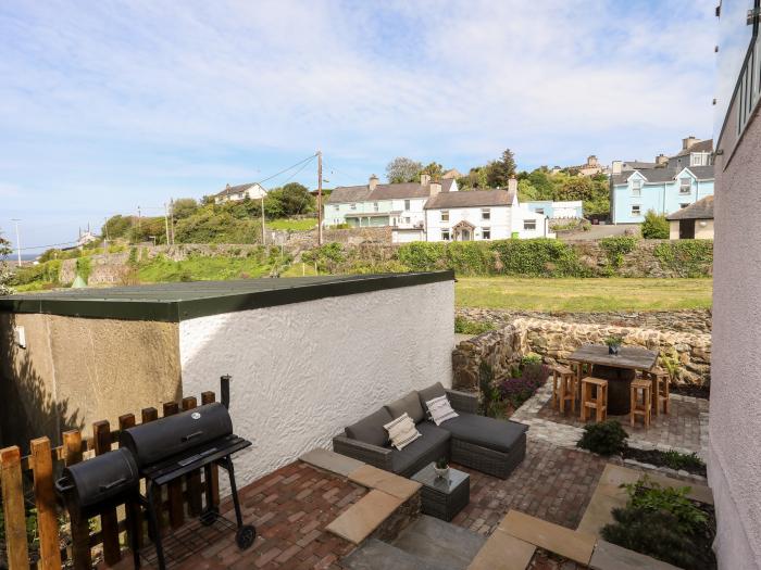 13 Quay Street, Amlwch, views, off-road parking, woodburning stove, quality furnishings, 4-bedrooms.