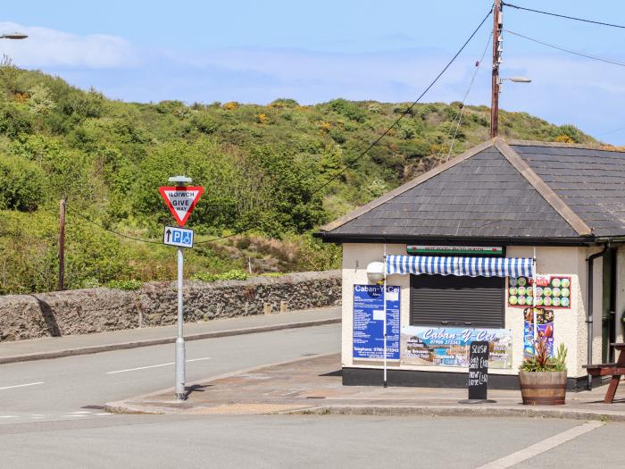 Dolwar, Amlwch Port