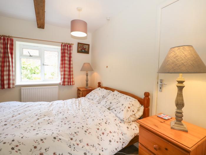 Byre Cottage 1 (1 bed), Storrington