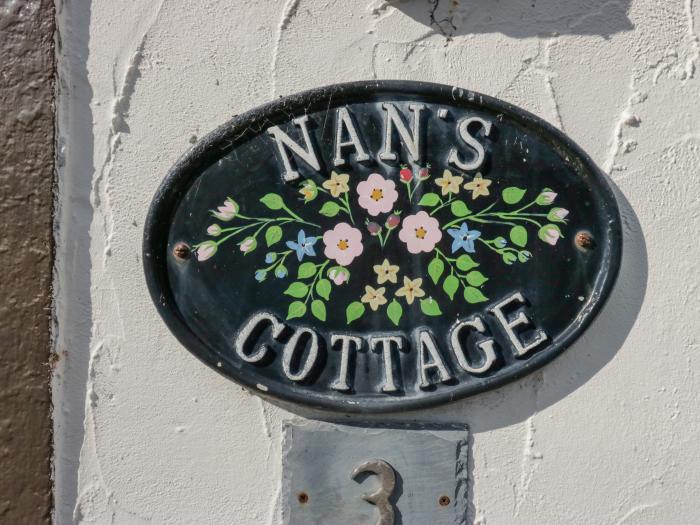 Nans Cottage, is in Spark Bridge, in Cumbria. In National Park. Two-bedroom cottage. Pets welcomed.