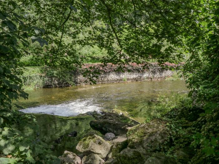 Nans Cottage, is in Spark Bridge, in Cumbria. In National Park. Two-bedroom cottage. Pets welcomed.