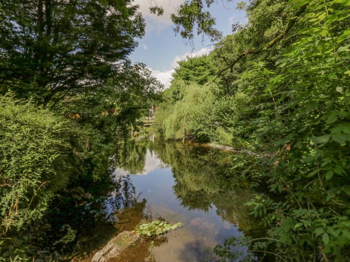 Nans Cottage, is in Spark Bridge, in Cumbria. In National Park. Two-bedroom cottage. Pets welcomed.