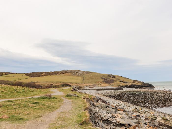 Cwm Ceiliog Annex, Trefor