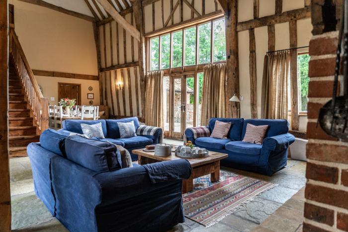 Manor Farm Barn is a glorious, 17th-century barn conversion in Thorndon, Suffolk. Hot tub. Character