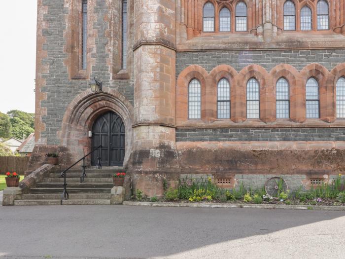 5 St. Mary's Church, Moffat, Dumfries and Galloway, converted church, first-floor apartment, parking