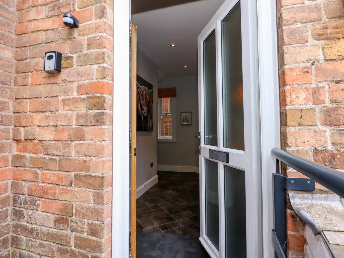 The Eastgate Apartment, Louth, Lincolnshire. Central, close to amenities, near AONB, family-friendly