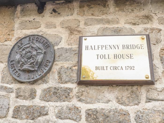 Halfpenny Cottage, Lechlade-On-Thames