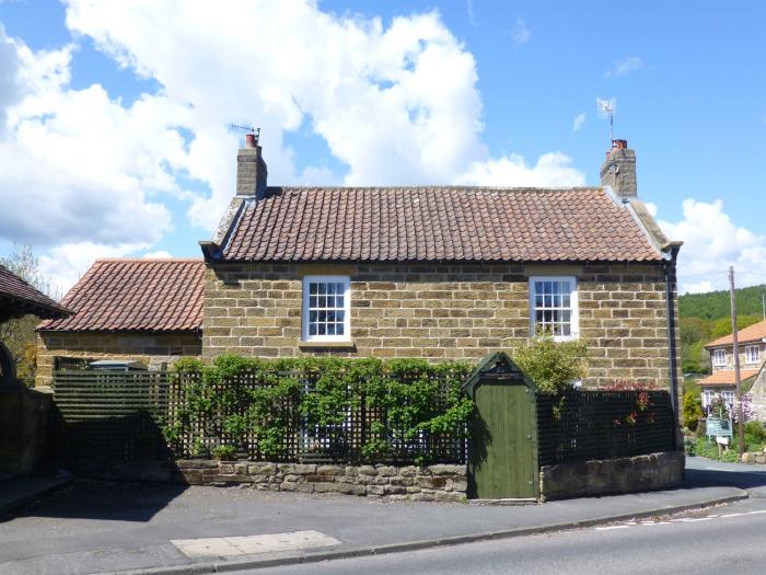 2 Church Cottages, Cloughton