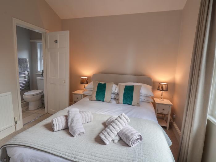 Spinnaker House, Scarborough, North Yorkshire. Nine bedroom home, with en-suite bedrooms and garden.
