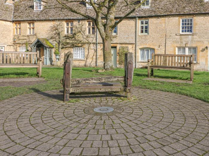 1 Manor Cottages, Stow-On-The-Wold