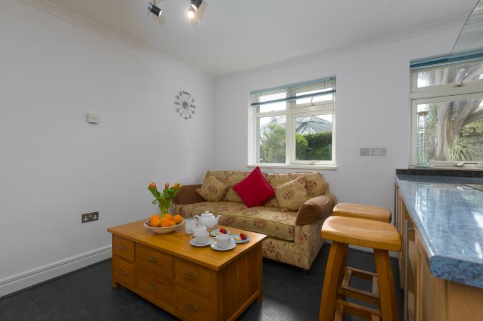 Moonbeams, Carbis Bay, Cornwall. 5-bed, luxury home with sea views and proximity to the beach. Large