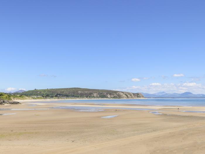 Apartment 2, Gorwel Glas, Llanbedrog