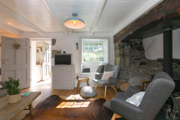 Holly Cottage, Helford