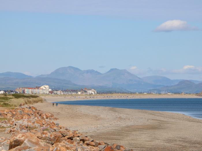 Bwthyn Byg, Llanbedrog