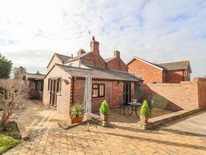4 Green Farm Cottage, Saughall, Cheshire West And Chester