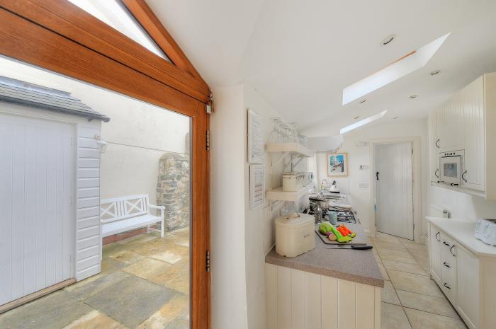 Charm Cottage, Charmouth