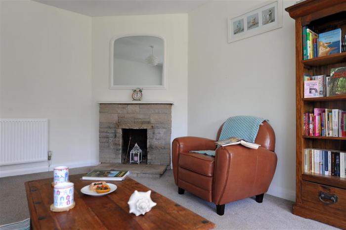 2 Grange Villas, Charmouth