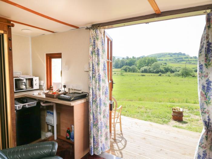 Hawthorn Hut, Llangurig