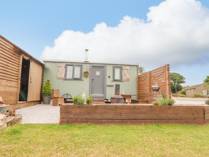 Heather Hut at Copy House Hideaway, Earby