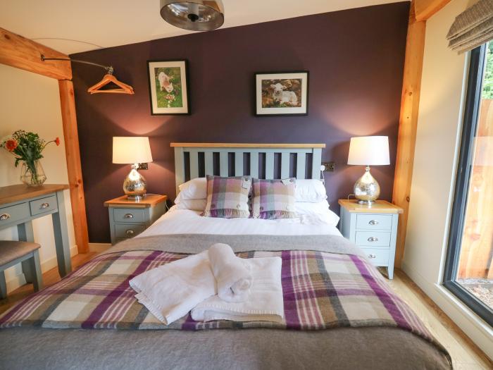 Daffodil, in Llangadfan, Powys, Wales. Off-road parking. Private gravelled area. Near National Park.