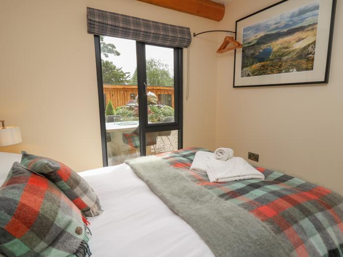 Pansi, is in Llangadfan, Powys, Wales. Off-road parking. Private gravelled area. Near National Park.