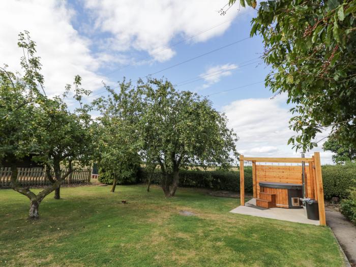 Far Coley Farm and Kilnhurst Log Cabin, Great Haywood