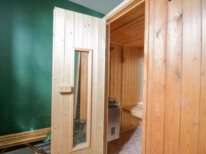 The Hollies in Carlisle, Cumbria. Sauna. Hot tub. Character features. Off-road parking. Pet-friendly