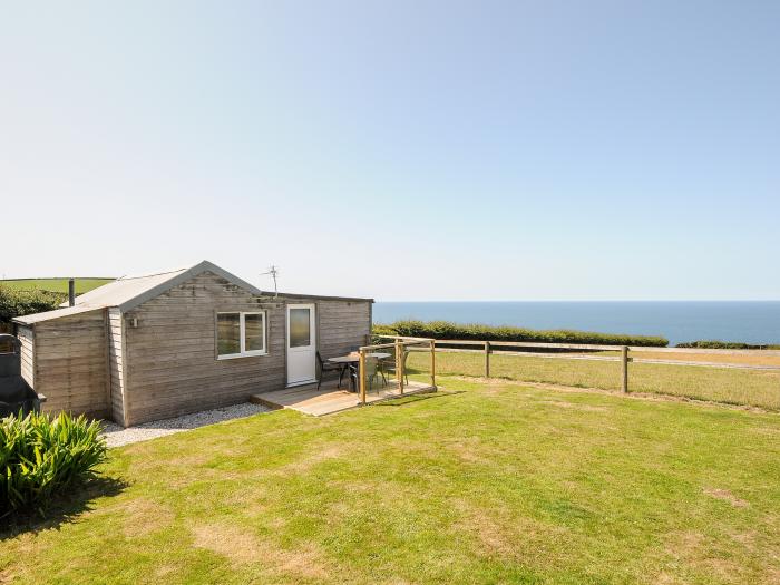 Lundy View Chalet, Widemouth Bay, Cornwall