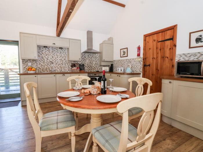 Shire Cottage, Skipsea, East Riding of Yorkshire, Two Bedrooms, Double, Twin, Bathroom, Shower, WiFi