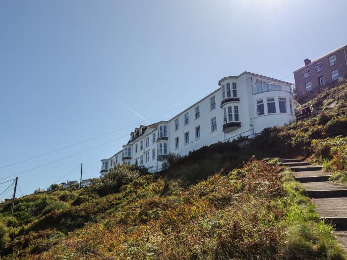 5 Sennen Heights in Sennen Cove, Cornwall. One bedroom. Romantic dwelling. Sea vistas & Pet-friendly