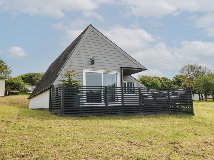 La Bella Vista, Kilkhampton, Cornwall. Decking with furniture. Off-road parking. Pet-friendly.