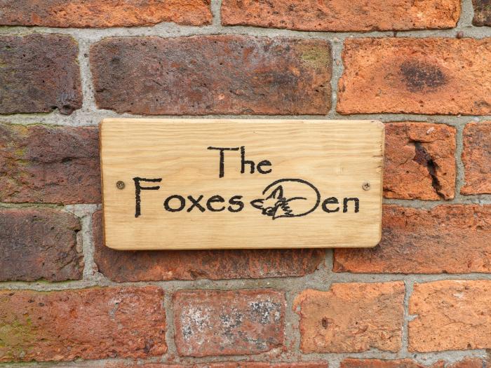 The Foxes Den, Tean