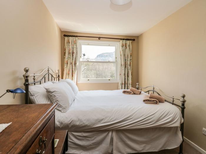 11 Thrang Brow, Chapel Stile