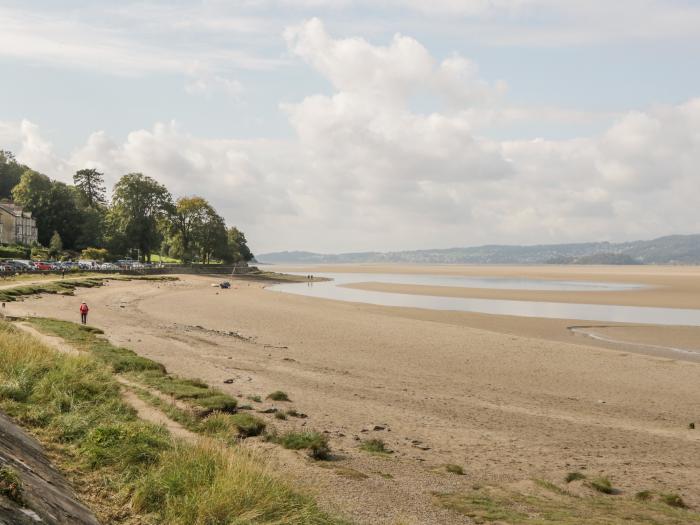 Sunnycote in Arnside, Cumbria. In the Lake District National Park. Dog-friendly. Close to amenities.