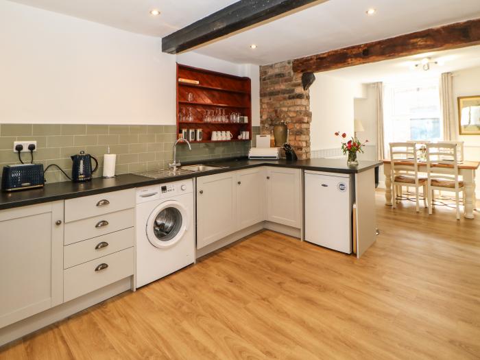 Kilderkin in Bedale, North Yorkshire. Two-bedroom cottage with original features. Close to amenities