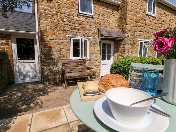 Tiddlers Cottage, in Uploders near Bridport, Dorset. Enclosed garden. TV. Close to shop. In an AONB.