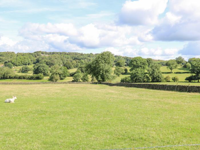 Brightside, Birchover, Derbyshire. Three-bedroom cottage with EV charger. Rests in a National Park.