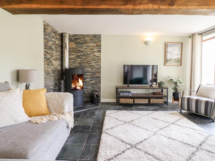 Ysubor Craig y Gronfa, Mallwyd, Powys. Snowdonia NP, barn conversion, great views, off-road parking.